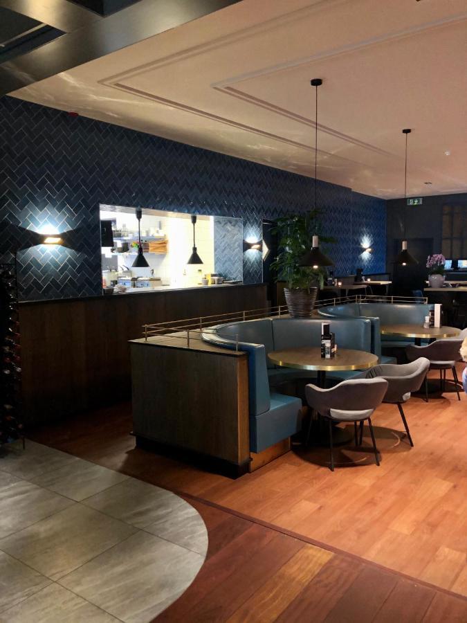 Hotel Grandcafe De Doelen Franeker Esterno foto